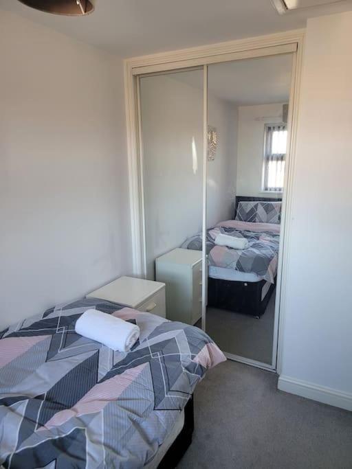 2 Bedroom End Of Terrace House 惠灵顿 外观 照片